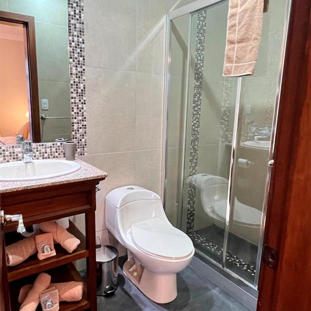 Casa Hibiscus Boutique Hotel Куэнка Экстерьер фото