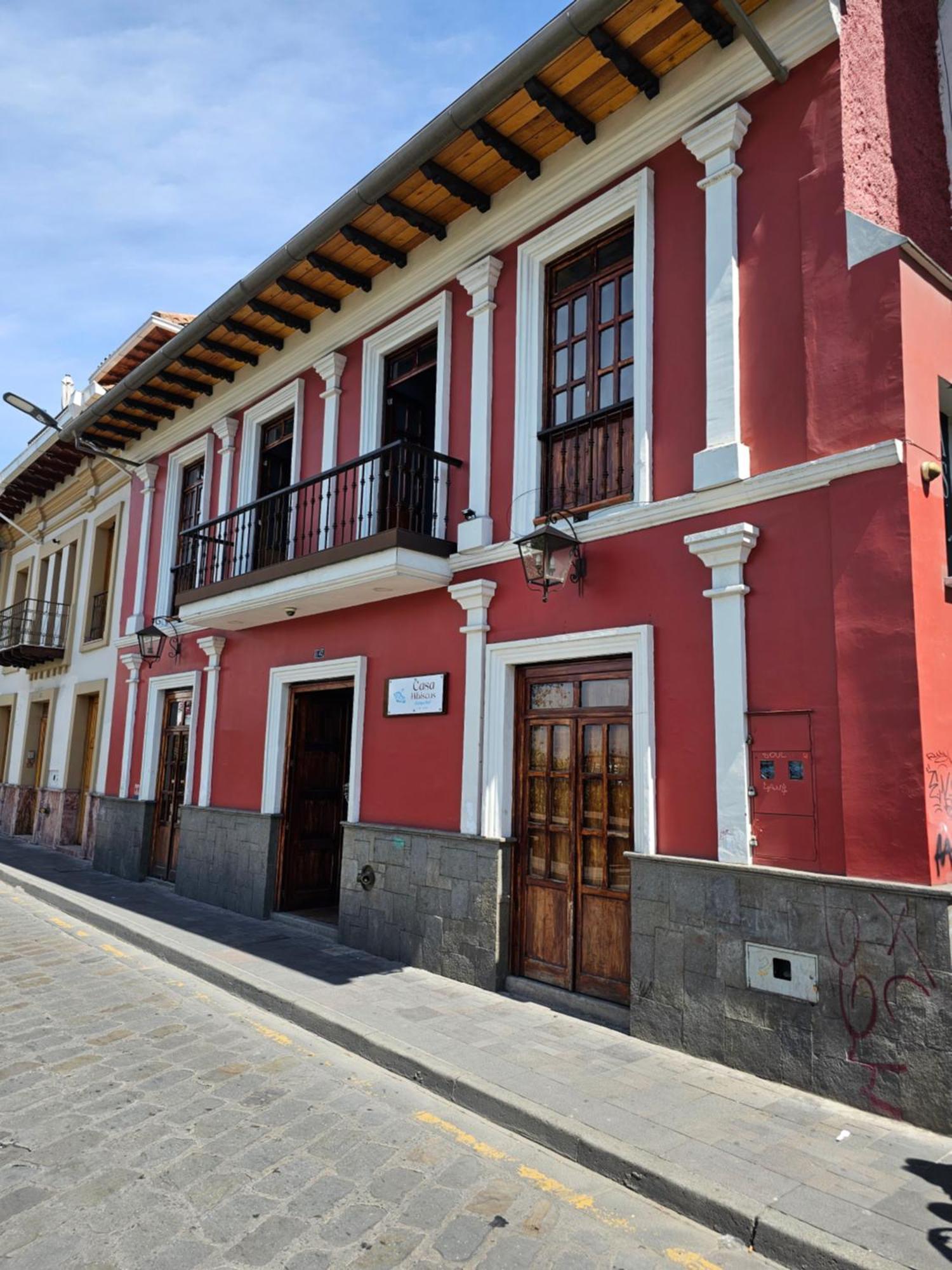 Casa Hibiscus Boutique Hotel Куэнка Экстерьер фото