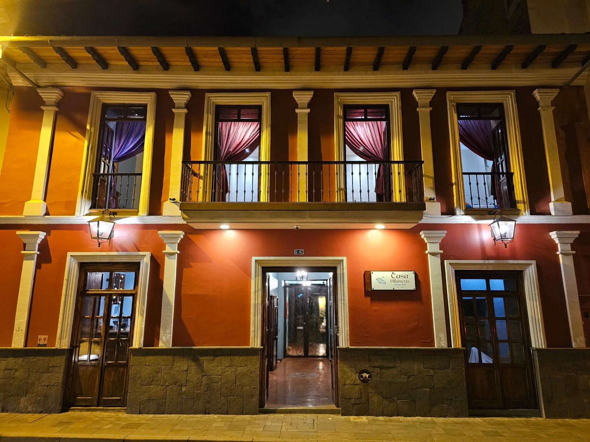 Casa Hibiscus Boutique Hotel Куэнка Экстерьер фото